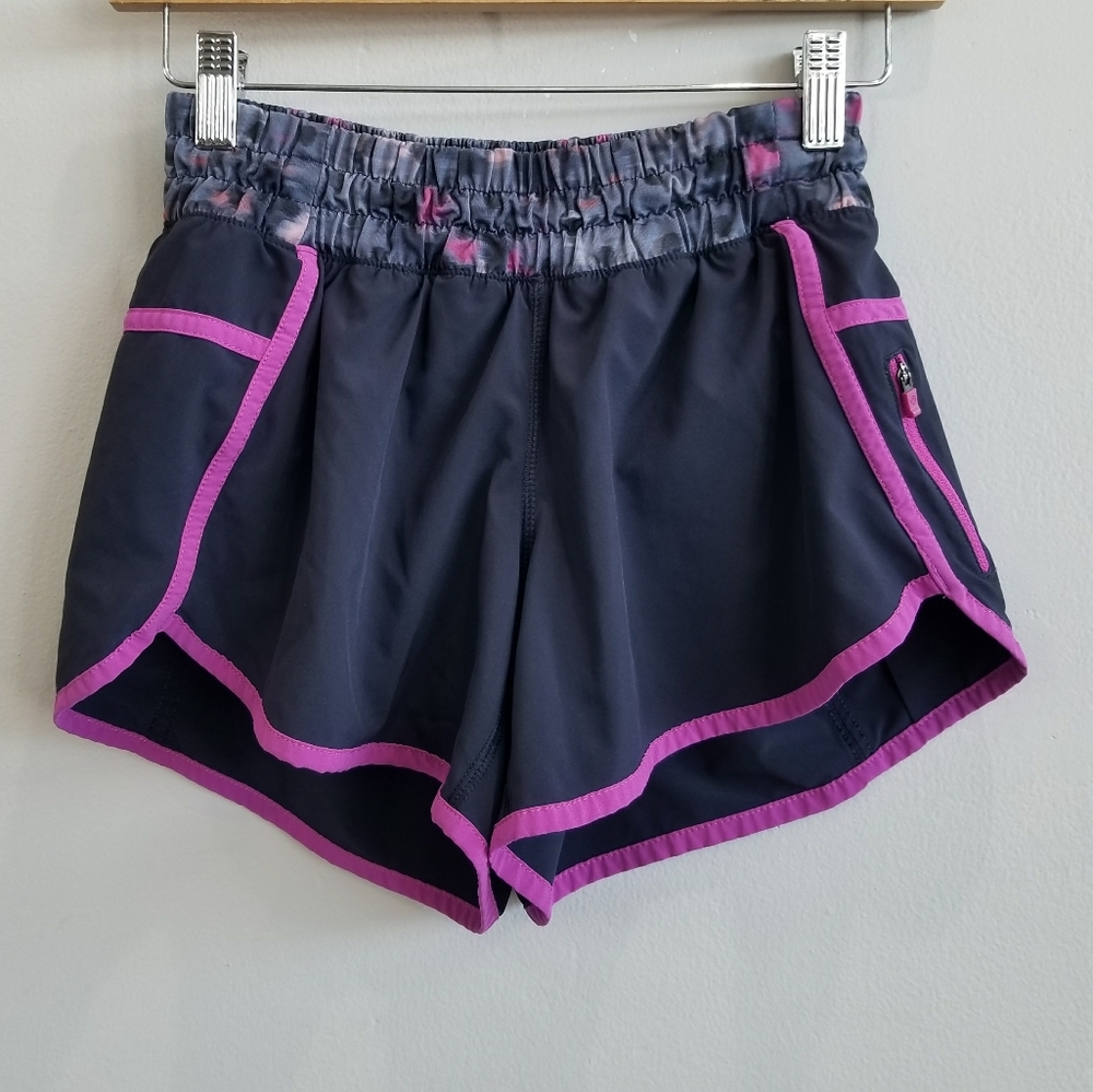 Lululemon Activewear Shorts Women's Size 4 Purple Lined Zip Pocket